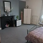 Llandudno Beachfront 2 Double Bedroom Apartment 2Nd Floor