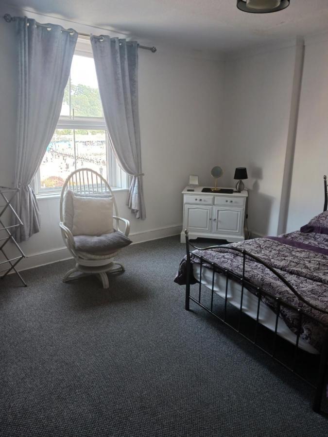 Beachfront 2 Double Bedroom 2nd Floor Llandudno